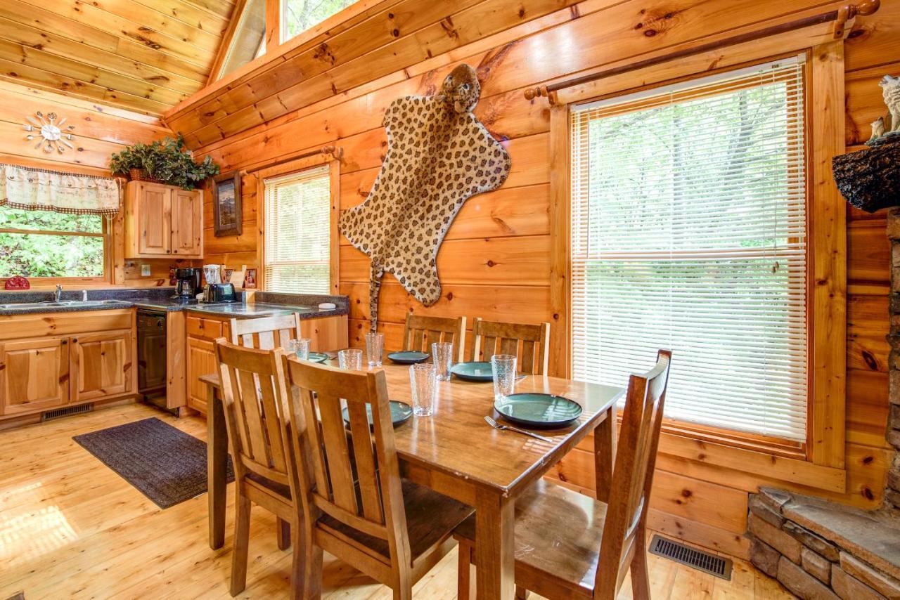 Cabin Of Dreams, 3 Bedroom Water View, Wifi, Hot Tub, Pool Table, Sleep 8 Sevierville Exteriér fotografie