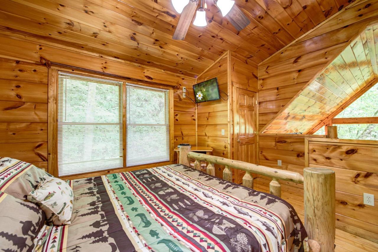 Cabin Of Dreams, 3 Bedroom Water View, Wifi, Hot Tub, Pool Table, Sleep 8 Sevierville Exteriér fotografie